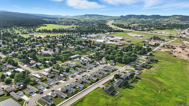 3053 Trailhead Loop, House other with 3 bedrooms, 2 bathrooms and null parking in Sturgis SD | Image 9