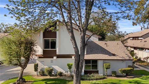 5523 Pioneer Blvd, Whittier, CA, 90601-2156 | Card Image