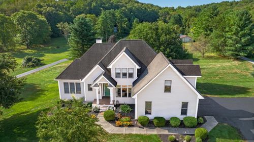 153 Marlyn Dr, Newark, OH, 43055-9509 | Card Image