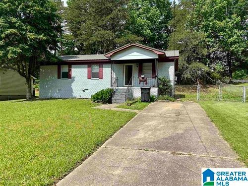 678 Cummins Ave, HUEYTOWN, AL, 35023-1210 | Card Image