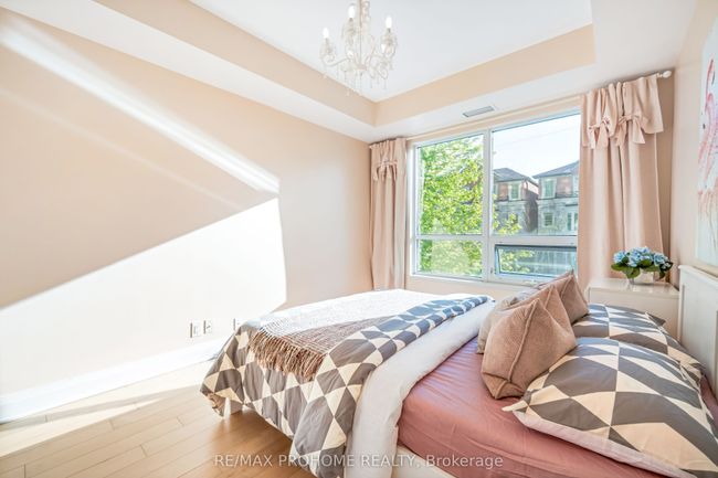 213 - 21 Clairtrell Rd, Condo with 2 bedrooms, 2 bathrooms and 1 parking in Toronto ON | Image 24