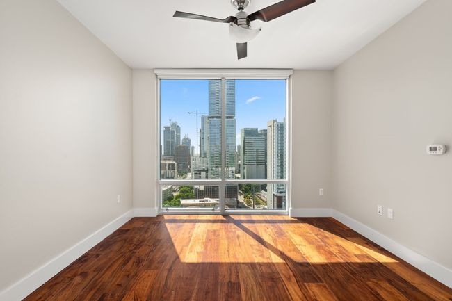 APT-2402 - 300 Bowie St, Condo with 3 bedrooms, 3 bathrooms and 2 parking in Austin TX | Image 18