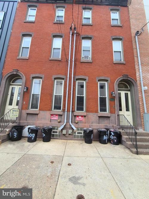 1609 W Oxford St, Philadelphia, PA, 19121-3754 | Card Image