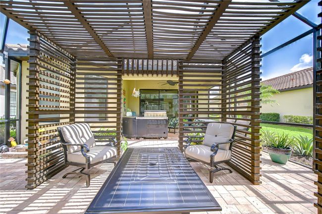8433 Alberata Vista Dr, House other with 2 bedrooms, 2 bathrooms and null parking in Tampa FL | Image 44