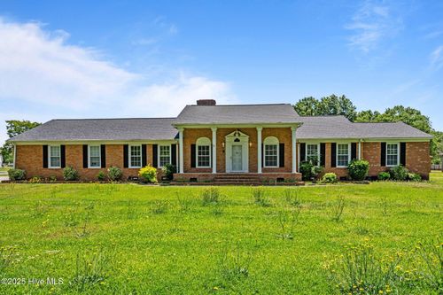 2112 Leon Dr, Greenville, NC, 27858-8522 | Card Image