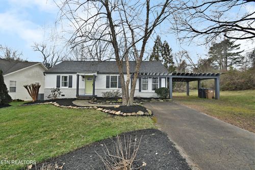 1329 Willmann Ln, Knoxville, TN, 37919-8148 | Card Image