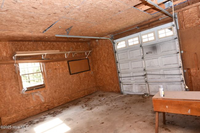 One car garage | Image 22