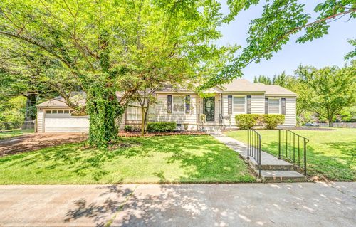 77 S Humes St, Memphis, TN, 38111-2039 | Card Image