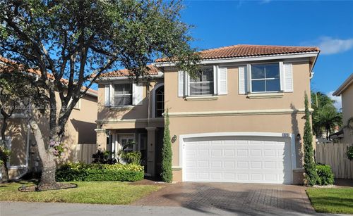 1055 Yellow Birch Ter, Hollywood, FL, 33019-4814 | Card Image