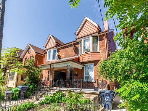 10 Burnfield Ave, Toronto, ON, M6G1Y5 | Card Image