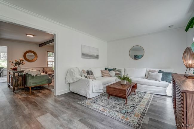 Formal living room | Image 5