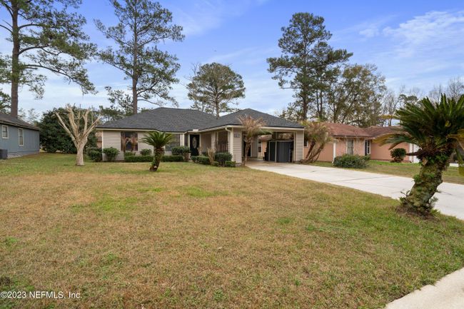 8849 Victoria Landing Drive W, House other with 3 bedrooms, 2 bathrooms and null parking in Jacksonville FL | Image 2