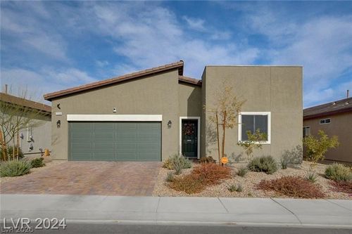 7558 W Diablo Dr, Las Vegas, NV, 89113-1255 | Card Image