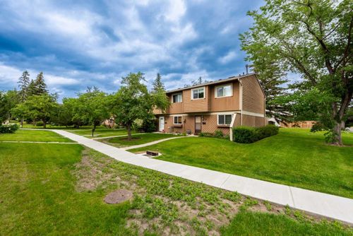 80-4940 39 Ave Sw, Calgary, AB, T3E6M7 | Card Image
