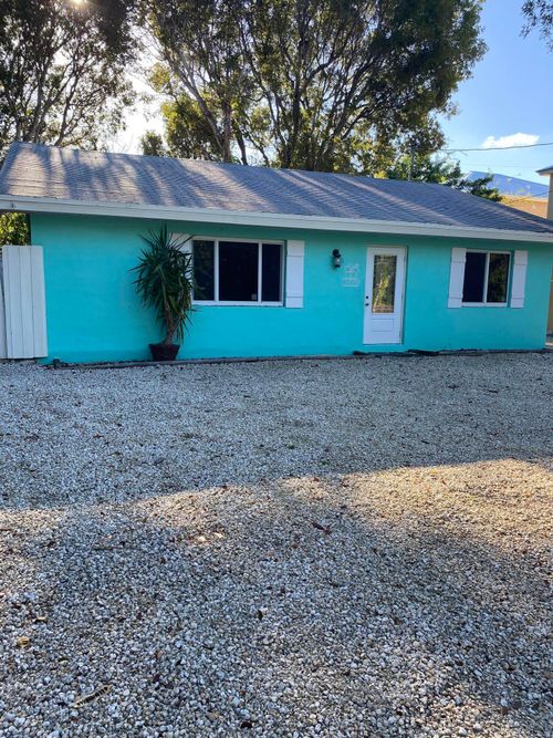 288 Gardenia St, Tavernier, FL, 33070-2228 | Card Image