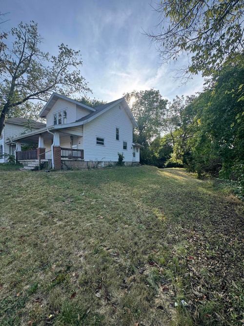 1009 N Lowry Ave, Springfield, OH, 45504-2103 | Card Image