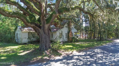 1695 Gause Landing Rd Sw, Ocean Isle Beach, NC, 28469-4735 | Card Image