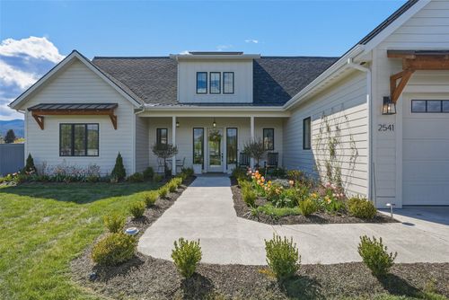 2541 Mccauley Ln, Missoula, MT, 59804-6226 | Card Image