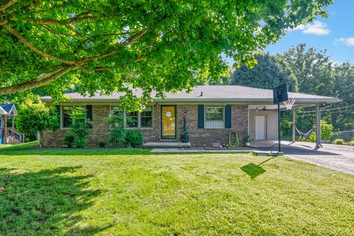 404 Colonial Ter, Hopkinsville, KY, 42240-5204 | Card Image
