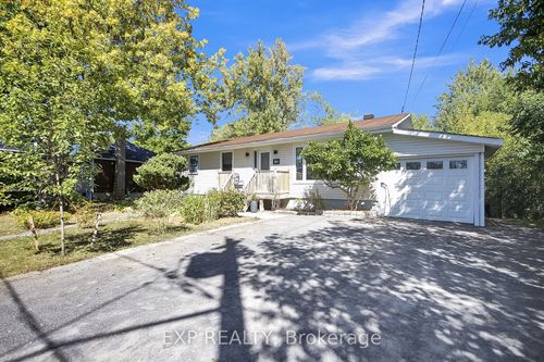 301 Water St, Almonte, ON, K0A1A0 | Card Image