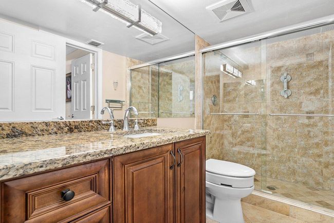 APT-201 - 3606 S Ocean Blvd, Condo with 3 bedrooms, 2 bathrooms and null parking in Highland Beach FL | Image 15