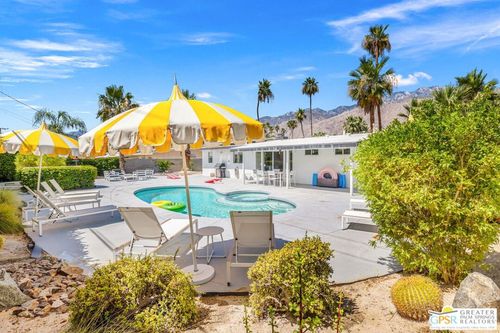 242 Ne Cerritos Dr, Palm Springs, CA, 92262-6531 | Card Image