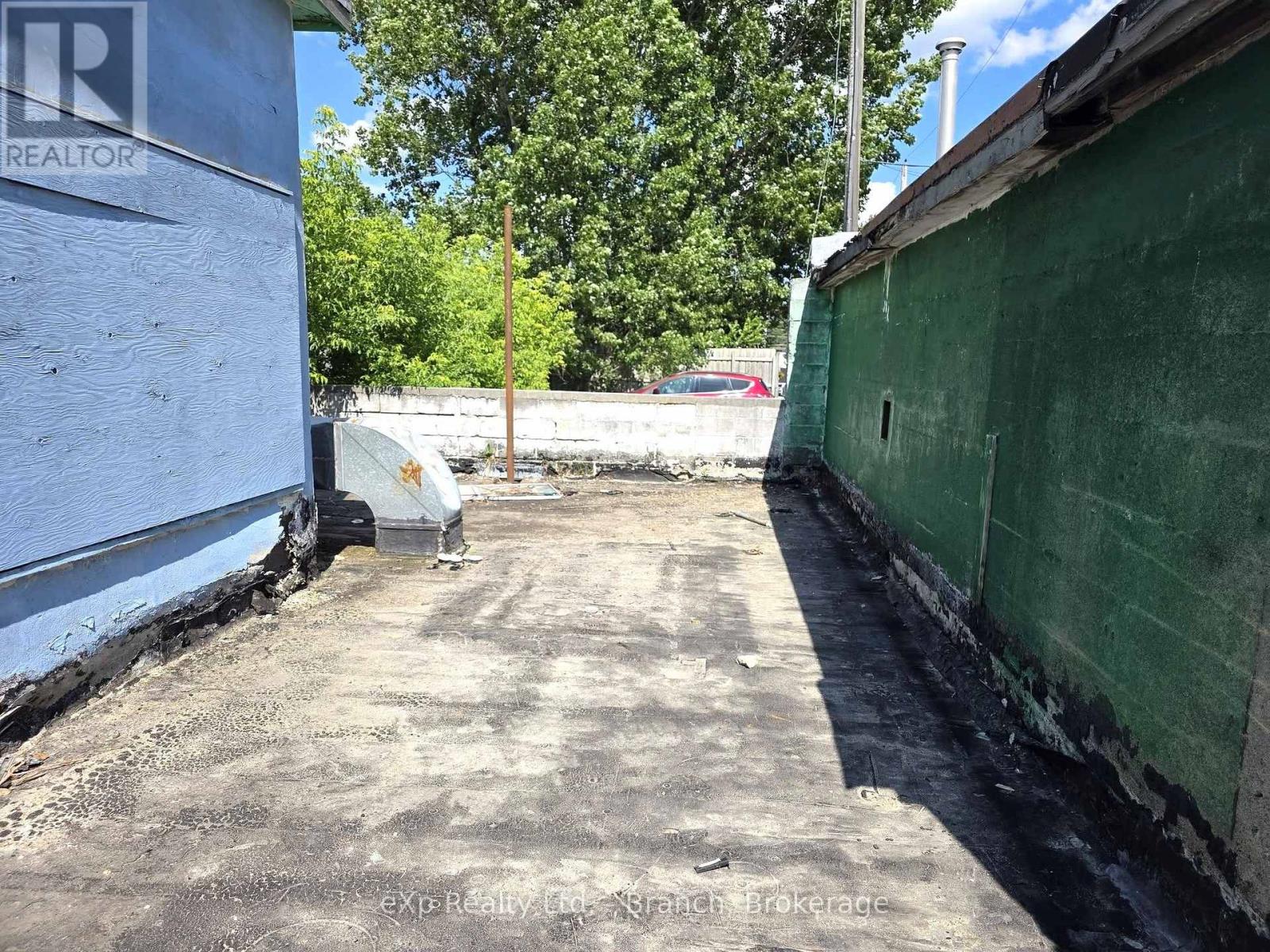 Commercial Sale in Kirkland Lake 3