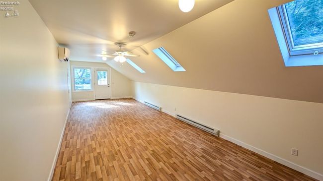 4376 E Cliff Rd, House other with 3 bedrooms, 3 bathrooms and 3 parking in Port Clinton OH | Image 25