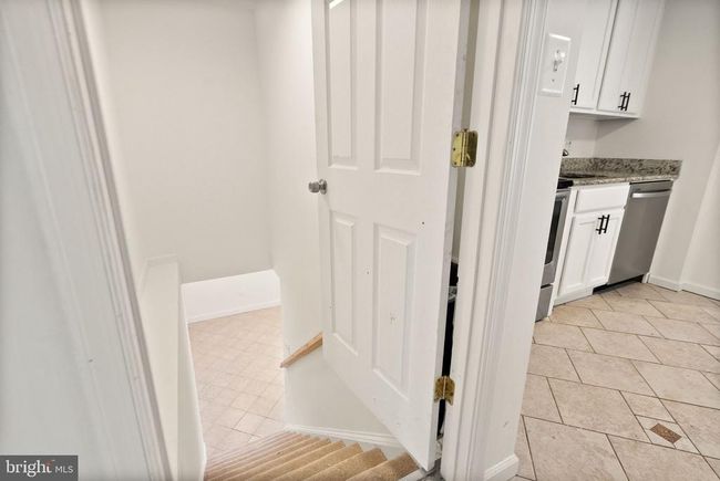 2280 Cocquina Dr, House other with 5 bedrooms, 2 bathrooms and null parking in RESTON VA | Image 41