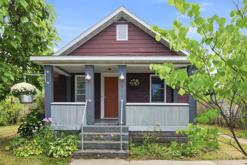 811 Platt Street, Eau Claire, WI, 54703 | Card Image