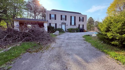 37 Wilket Rd, North York, ON, M2L1N9 | Card Image