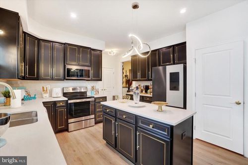568 Monocacy Trl, SPRING GROVE, PA, 17362-1512 | Card Image