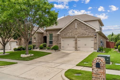 329 Hitch Wagon Dr, Mckinney, TX, 75071-6502 | Card Image