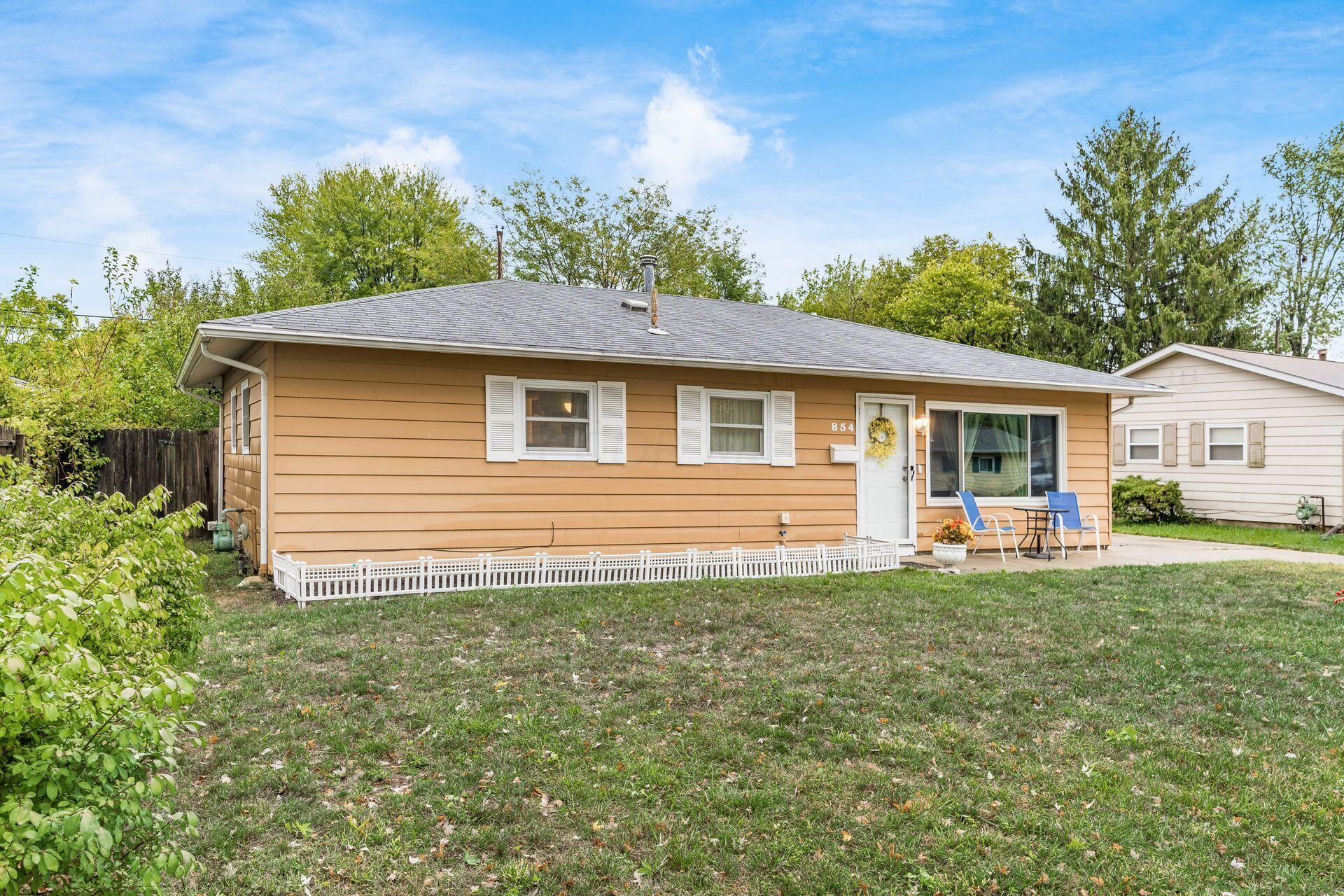 Sunview Rd, Reynoldsburg, OH 43068
