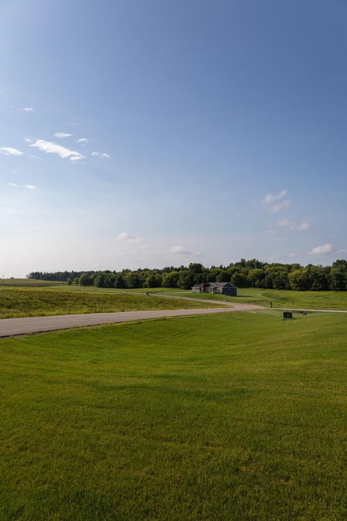 6 Boelter Estates Drive Nw, Rochester, MN, 55901 | Card Image