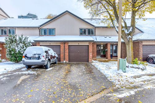 9-318 Laurier Ave, Milton, ON, L9T3M9 | Card Image