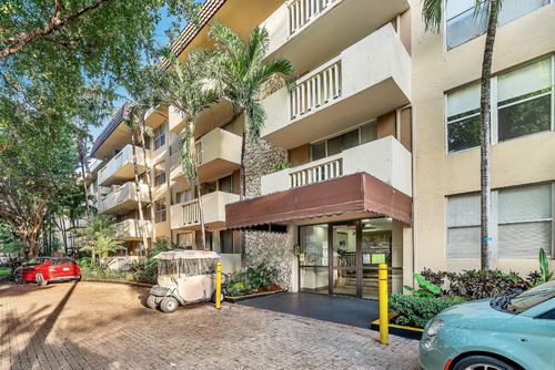 304-1800 Sans Souci Blvd, North Miami, FL, 33181-3046 | Card Image