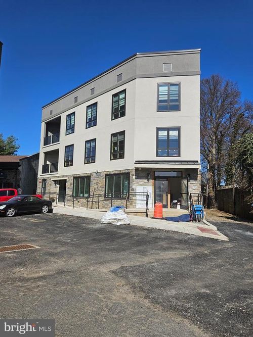 201-8610 Evergreen Pl, PHILADELPHIA, PA, 19118-3335 | Card Image