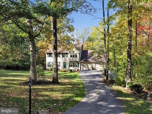 1923 Barnett St, East Earl, PA, 17519-9662 | Card Image