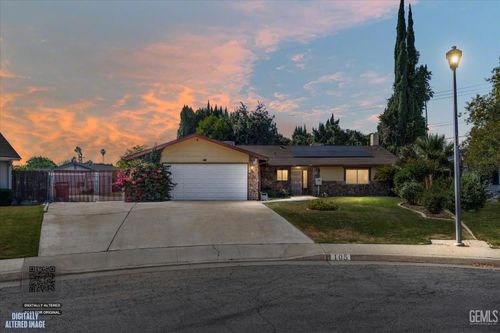 105 Holmby Ct, Bakersfield, CA, 93309 | Card Image