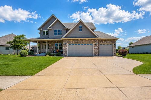 9723 Elle Ave, Saint John, IN, 46373-8638 | Card Image