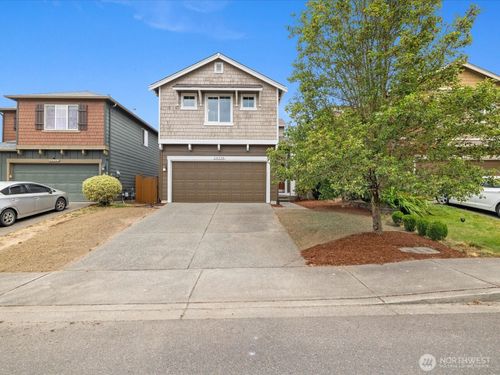 24036 Se 262nd Pl, Maple Valley, WA, 98038-7123 | Card Image