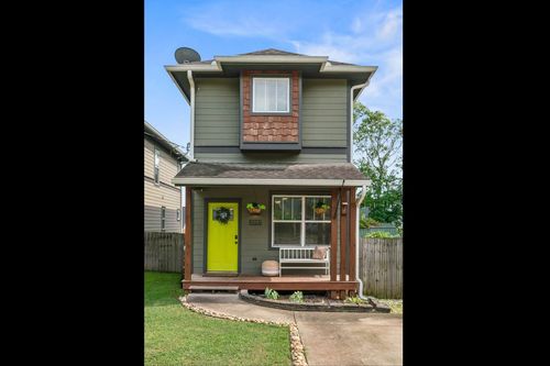 916 Thomas Ave, Nashville, TN, 37216 | Card Image