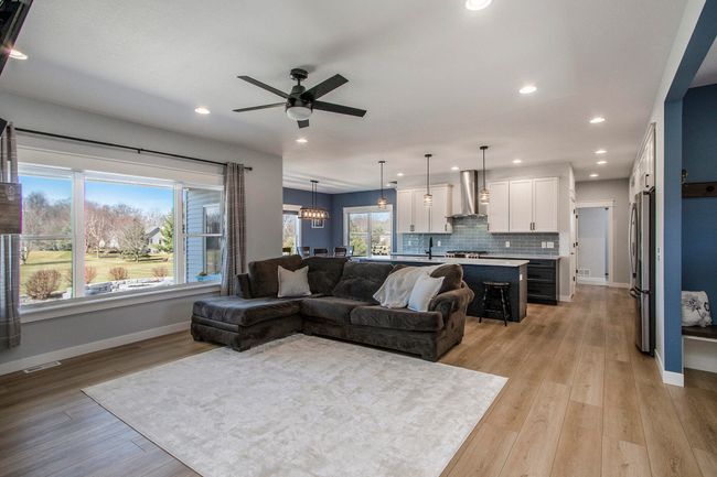 Open floorplan nicely flows between living spaces | Image 9