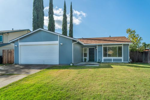 6905 Woodside Dr, Sacramento, CA, 95842-2228 | Card Image