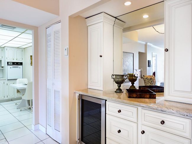APT-621 - 3450 S Ocean Blvd, Condo with 1 bedrooms, 2 bathrooms and null parking in Palm Beach FL | Image 6