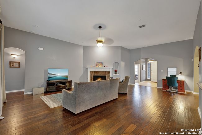 8511 Magdalena Run, House other with 3 bedrooms, 2 bathrooms and null parking in Helotes TX | Image 10