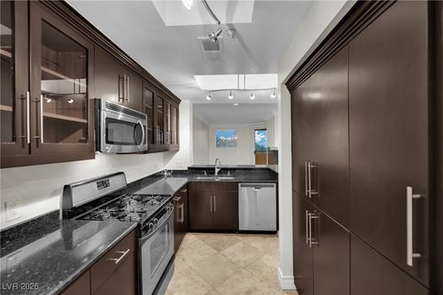 412-220 E Flamingo Rd, Las Vegas, NV, 89169-0300 | Card Image