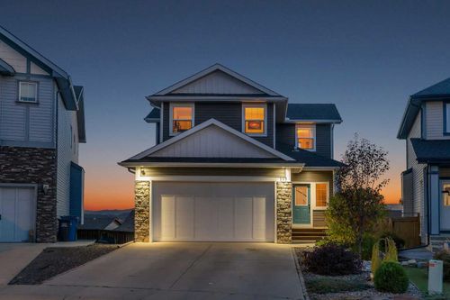 137 Heritage Bay, Cochrane, AB, T4C0L5 | Card Image