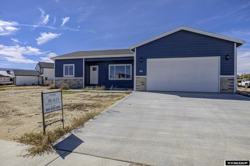 650 Fossil Butte Street, Mills, WY, 82644 | Card Image